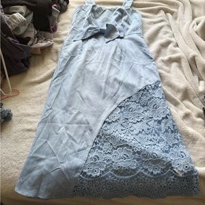 Elegant Light Blue Dress with Lace Detail